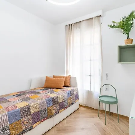 2 Bdrm Granada Flat By Invalencia